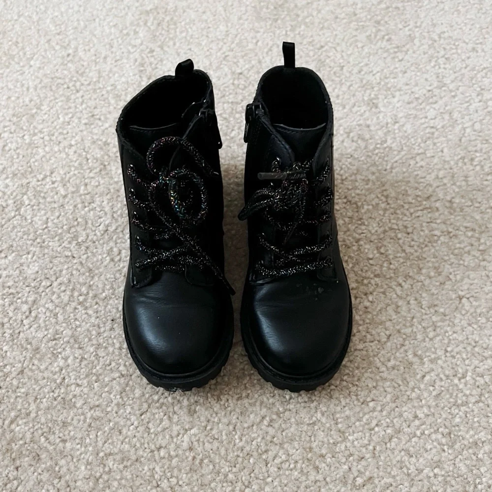Toddler Girl’s Old Navy Faux-Leather Side-Zip Combo Boots Black size 9